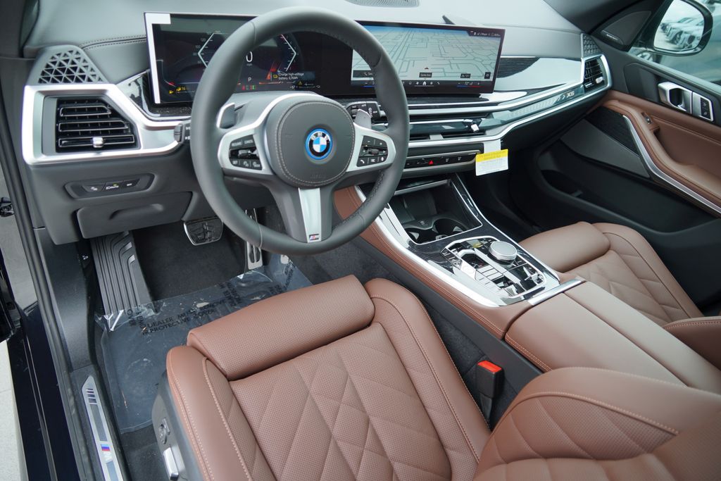 Thumbnail: 2026 BMW X5 - 12
