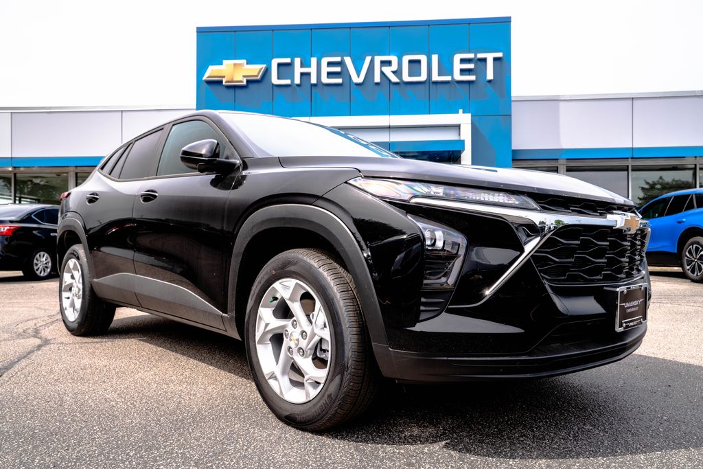 Mosaic Black Metallic 2026 Chevrolet Trax SUV / Crossover Front-Wheel Drive 6-Speed Automatic