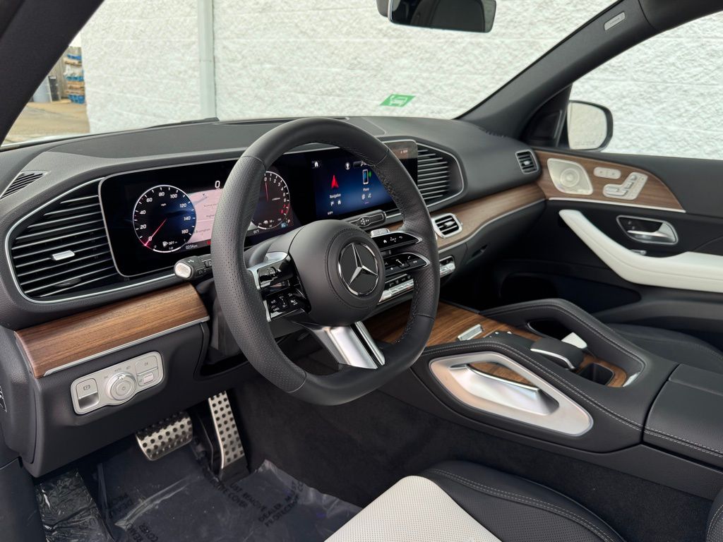 2025 Mercedes-Benz GLE GLE 450e photo