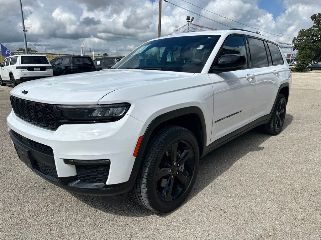 Bright White Clearcoat 2024 Jeep Grand Cherokee L SUV / Crossover 4X2 8-Speed Automatic