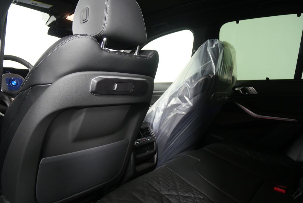 Thumbnail: 2026 BMW X5 - 17