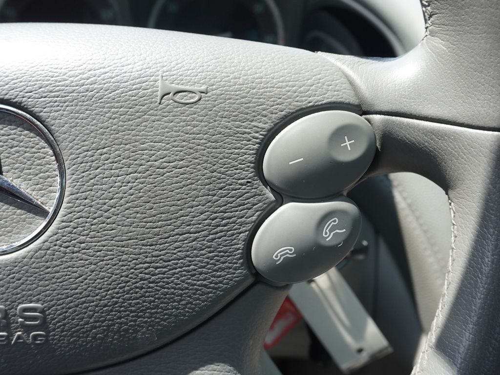 Used 2005 Silver Mercedes-Benz SL 500 image 30