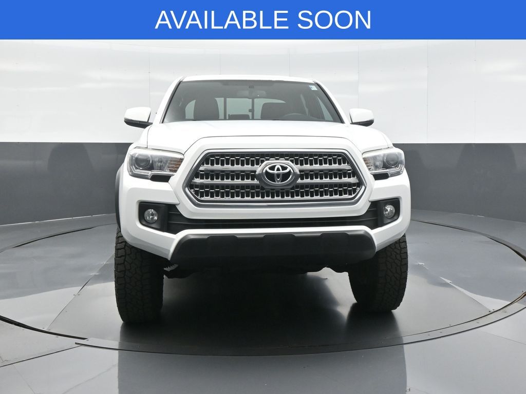 Used 2016 Toyota Tacoma TRD Off-Road with VIN 3TMDZ5BN9GM010482 for sale in Kansas City