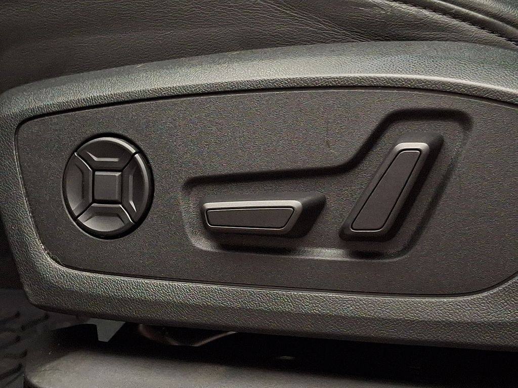 Thumbnail: 2022 Audi Q3 - 28