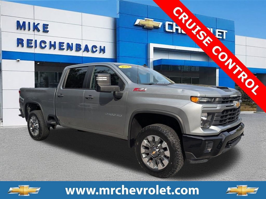 2024 Chevrolet Silverado 2500HD Custom Crew Cab 4WD
