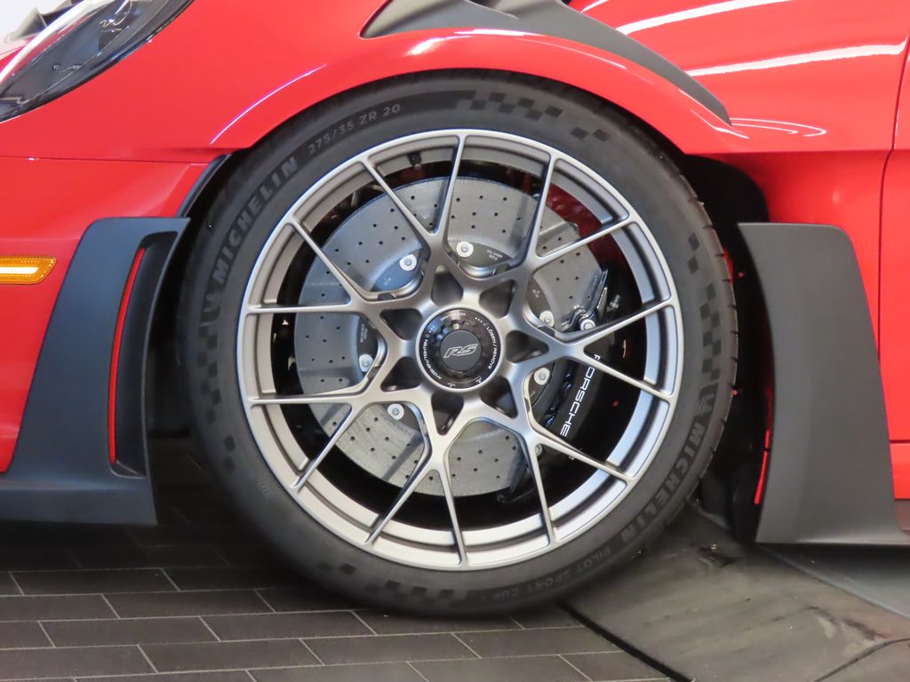 Thumbnail: 2025 Porsche 911 - 11