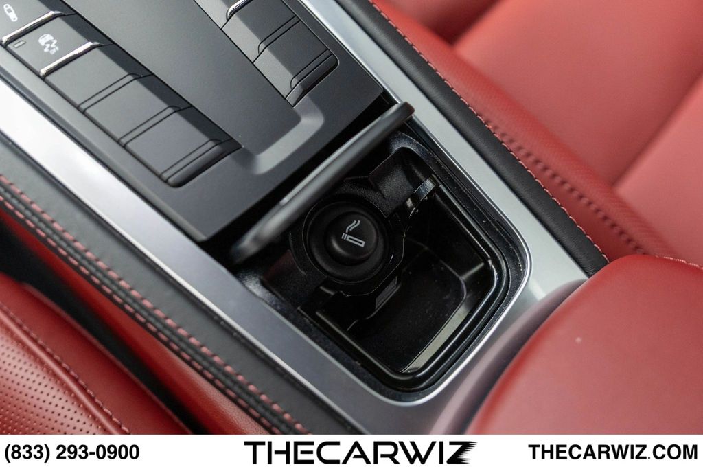 2023 Porsche 718 Cayman