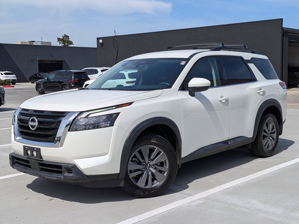 2024 Nissan Pathfinder SV FWD