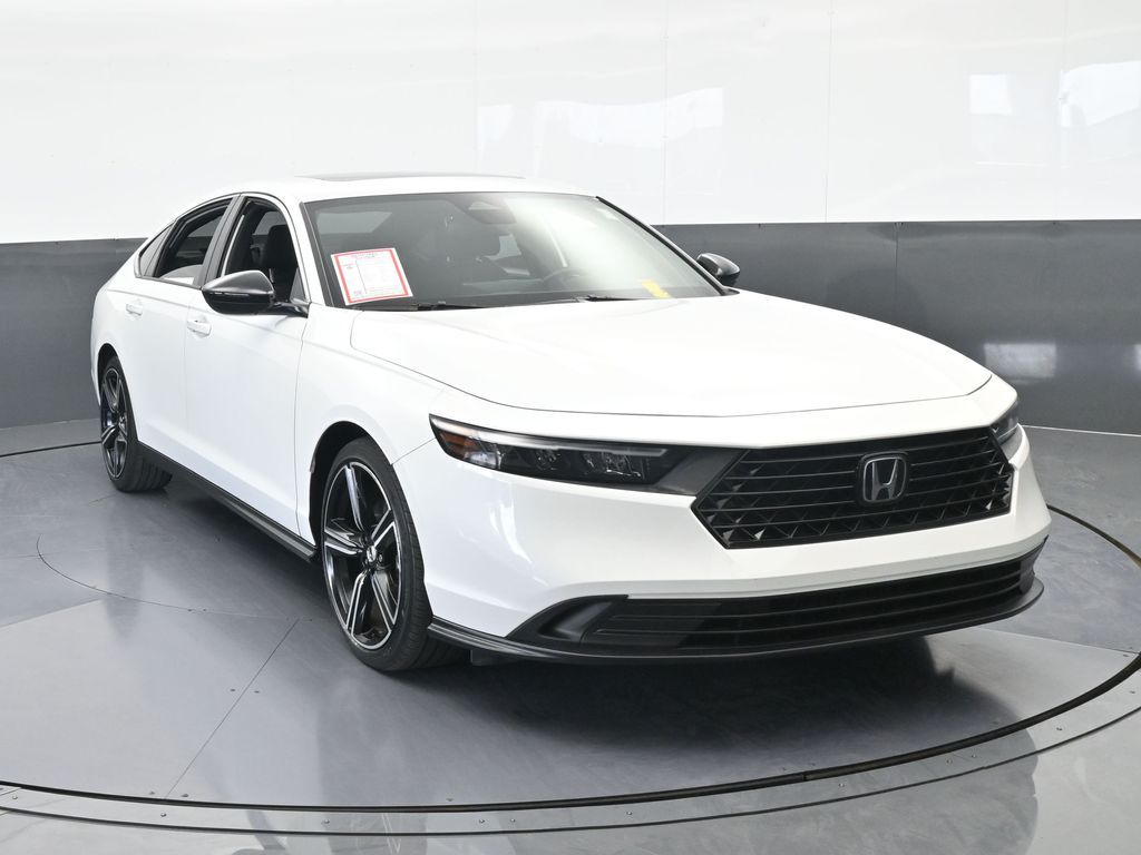 Used 2023 White Honda Sport image 9