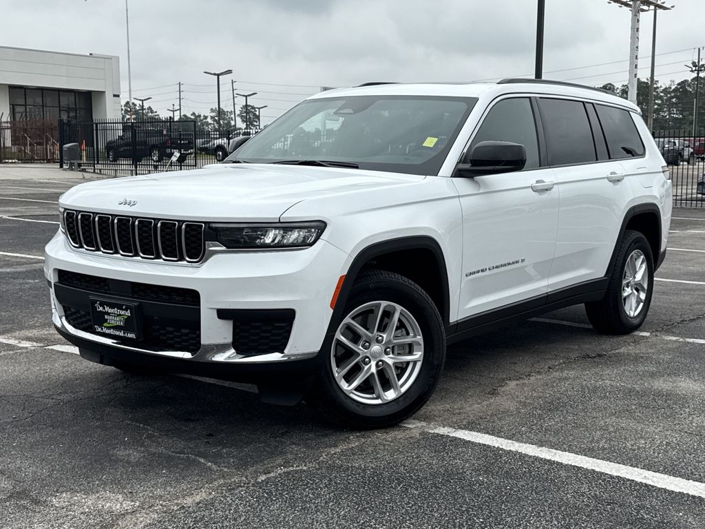 2025 Jeep Grand Cherokee L Laredo White at Classic Elite Chevrolet Sugar Land