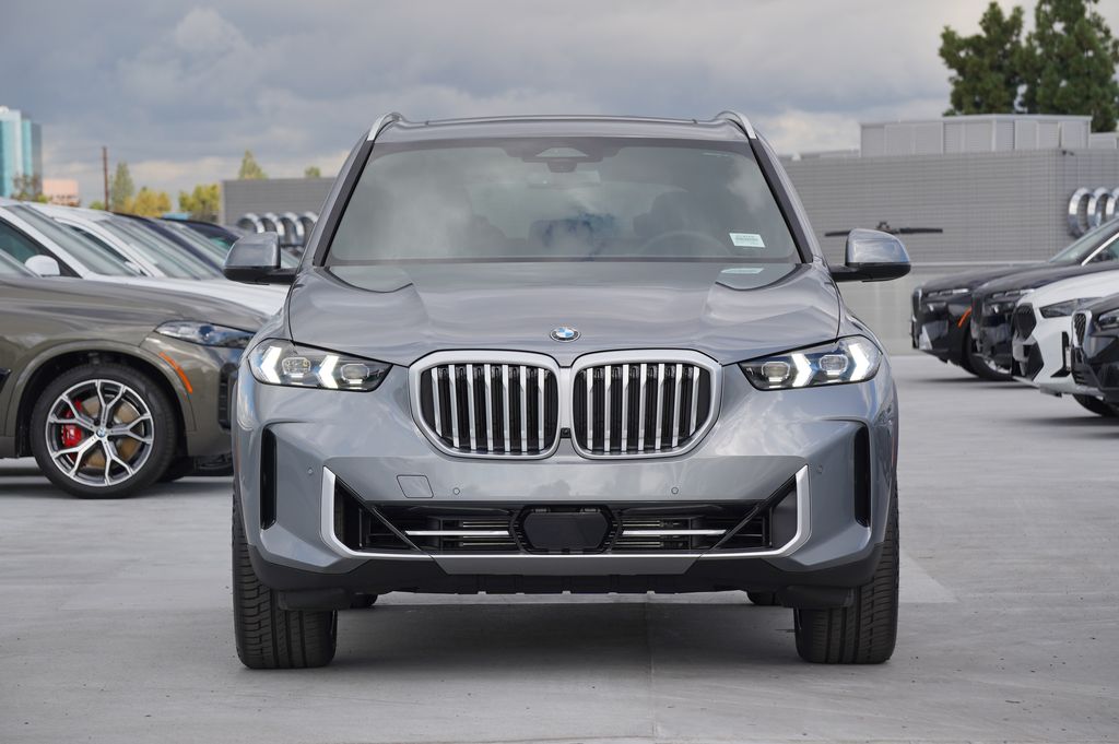 Thumbnail: 2026 BMW X5 - 2