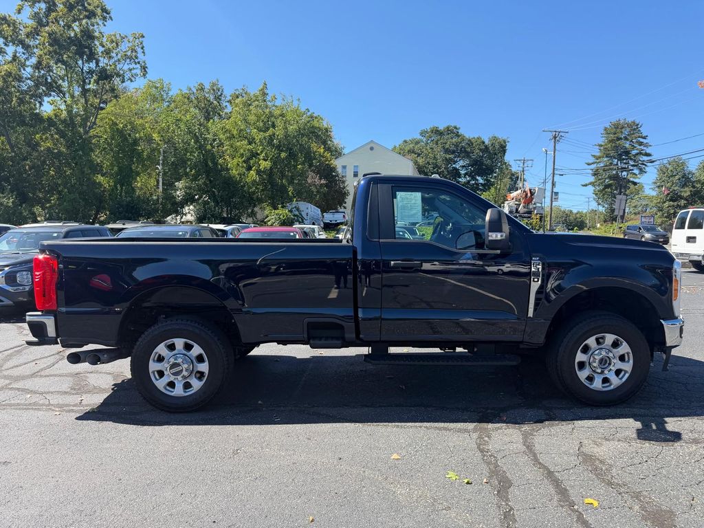 Used 2023 Ford F-350SD Truck