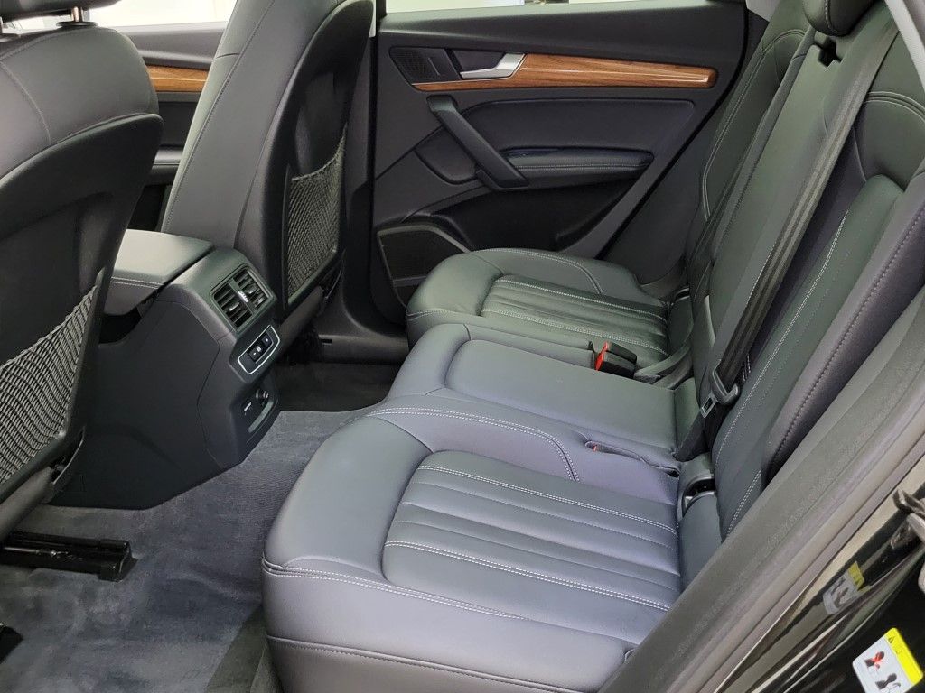 Thumbnail: 2023 Audi Q5 - 23