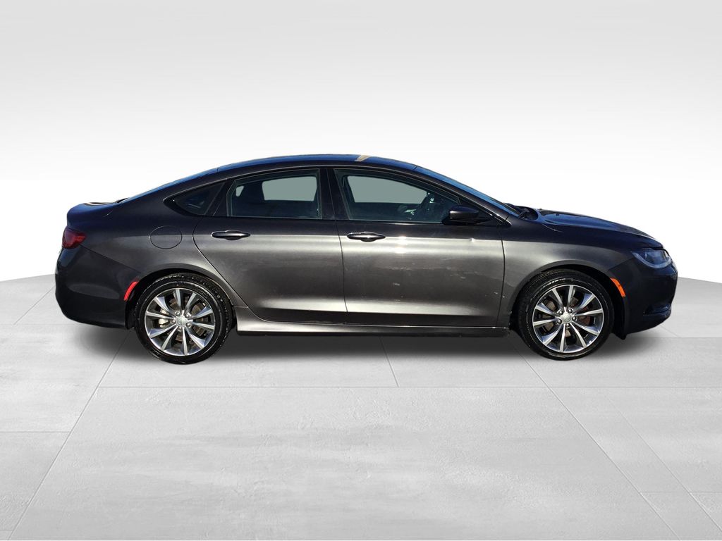 Thumbnail: 2015 Chrysler 200 - 6