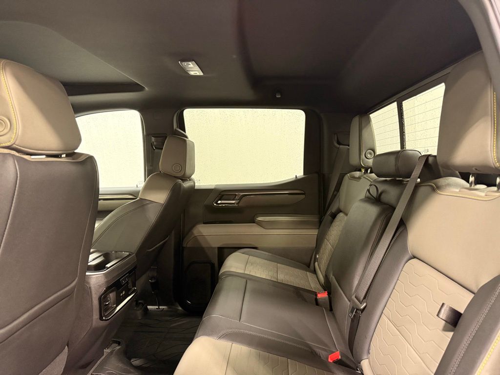 Thumbnail: 2025 Chevrolet Silverado 1500 - 22