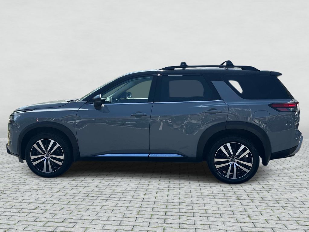 Thumbnail: 2023 Nissan Pathfinder - 8