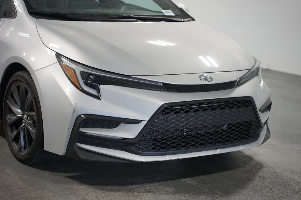 Thumbnail: 2023 Toyota Corolla - 4