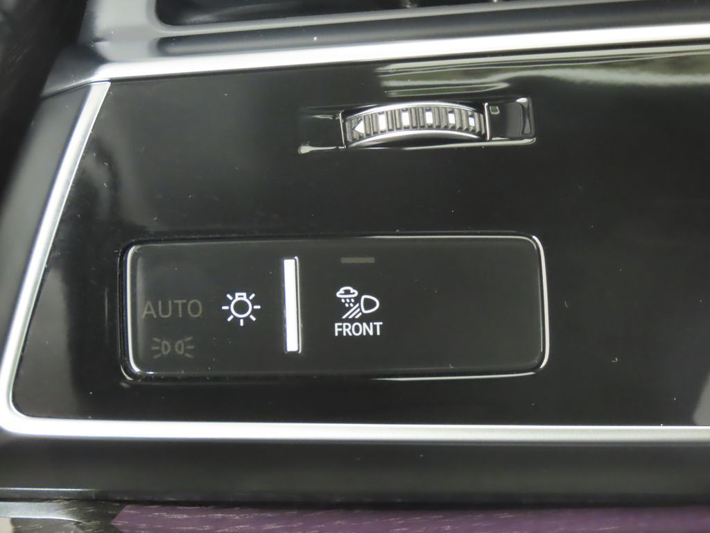 Thumbnail: 2025 Audi Q7 - 18