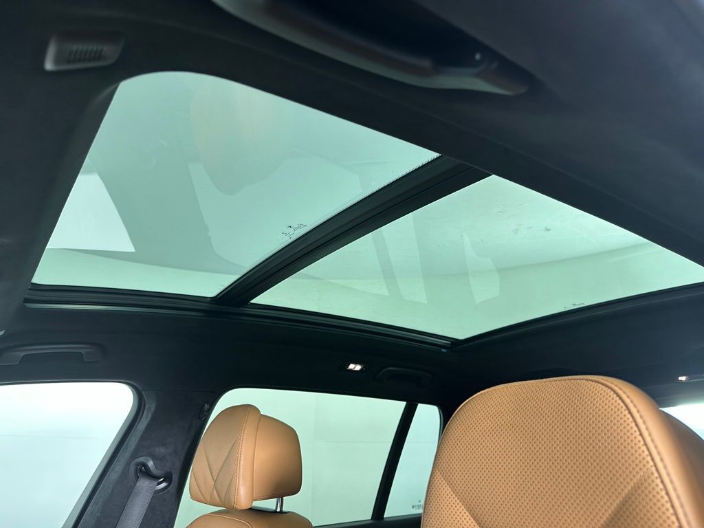 Thumbnail: 2023 BMW X7 - 24