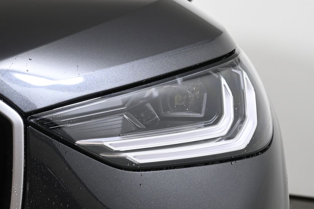 Thumbnail: 2026 BMW X3 - 11