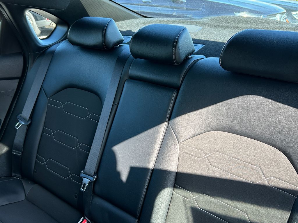 2023 Kia Forte GT-Line 31