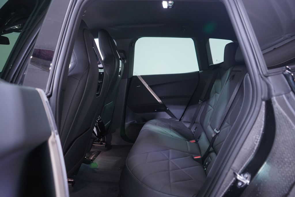 Thumbnail: 2026 BMW iX - 9