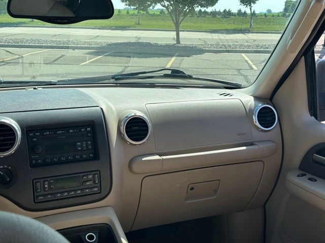 2003 Ford Expedition Eddie Bauer