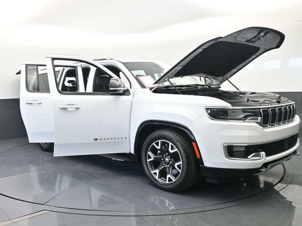 Used 2023 Bright White Clearcoat Jeep Series III image 40