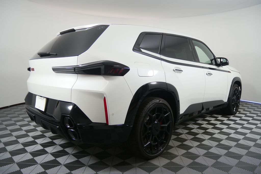 Thumbnail: 2026 BMW XM - 3