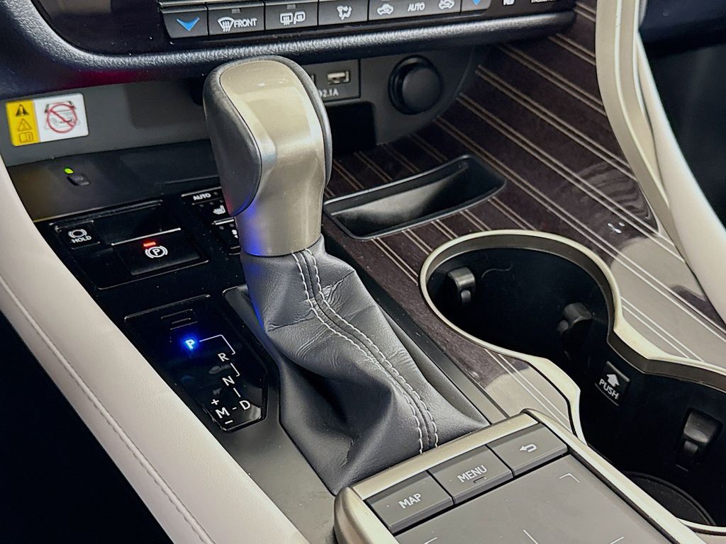 Thumbnail: 2022 Lexus RX - 17