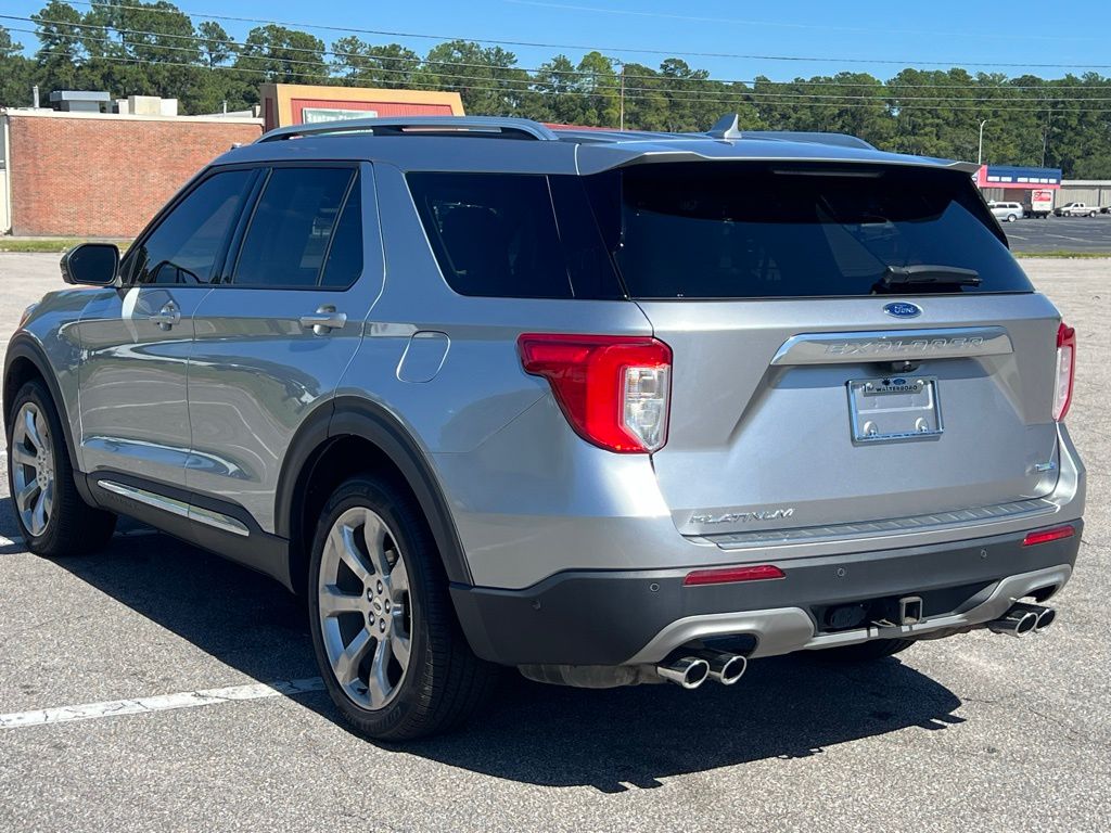 2020 Ford Explorer Platinum - 9