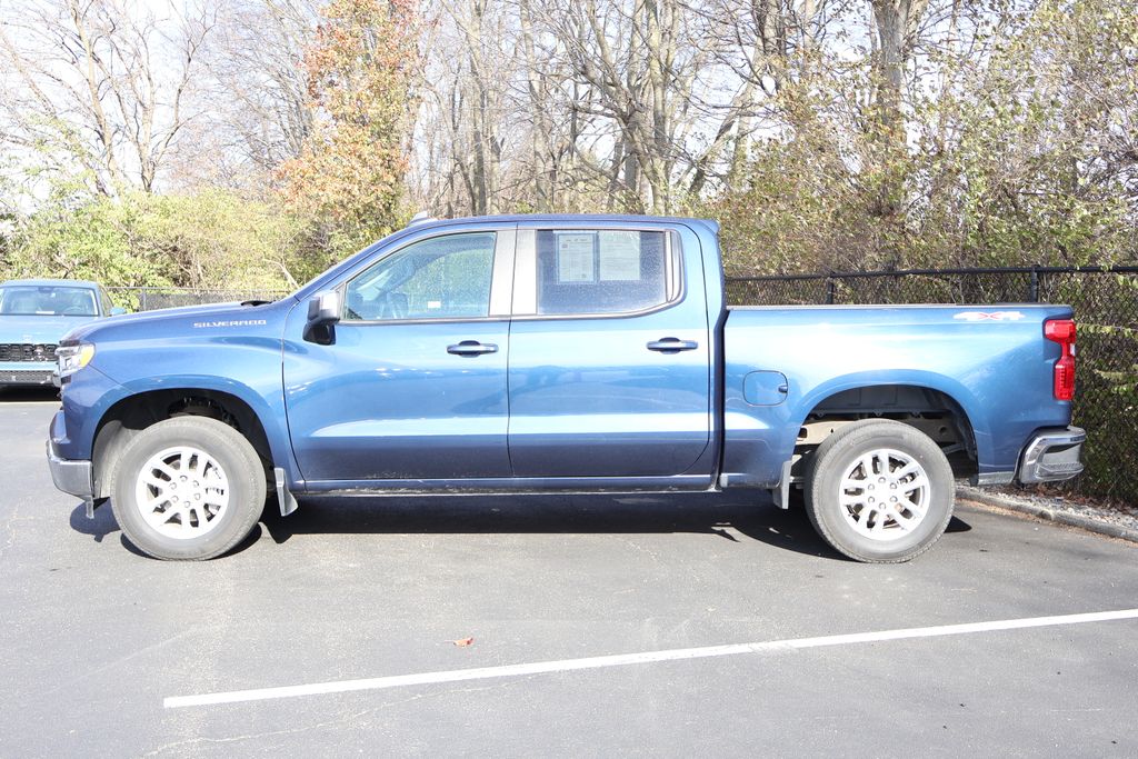 2022 Chevrolet Silverado 1500 LT 4