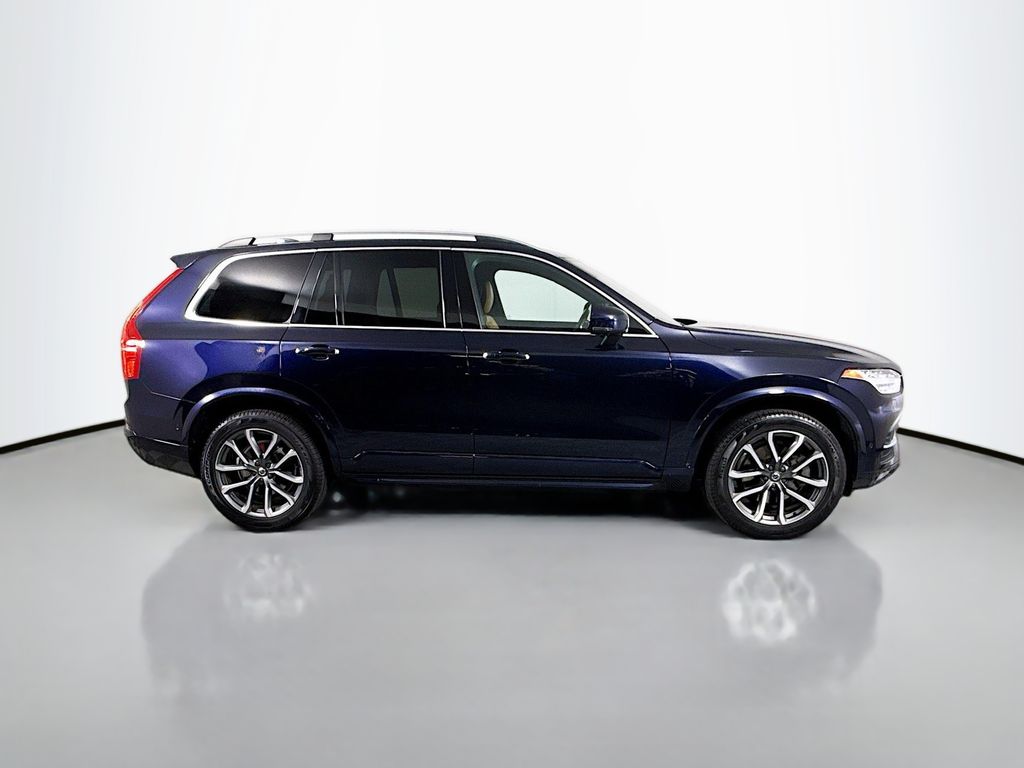 2017 Volvo XC90 T6 Momentum 4