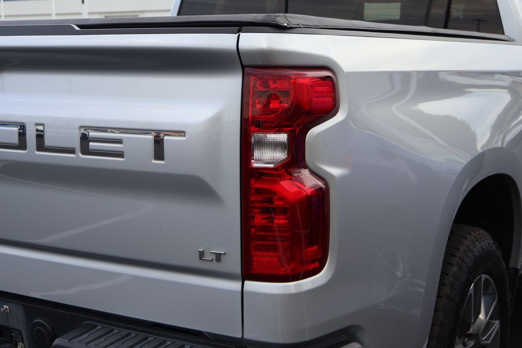 Thumbnail: 2021 Chevrolet Silverado 1500 - 10