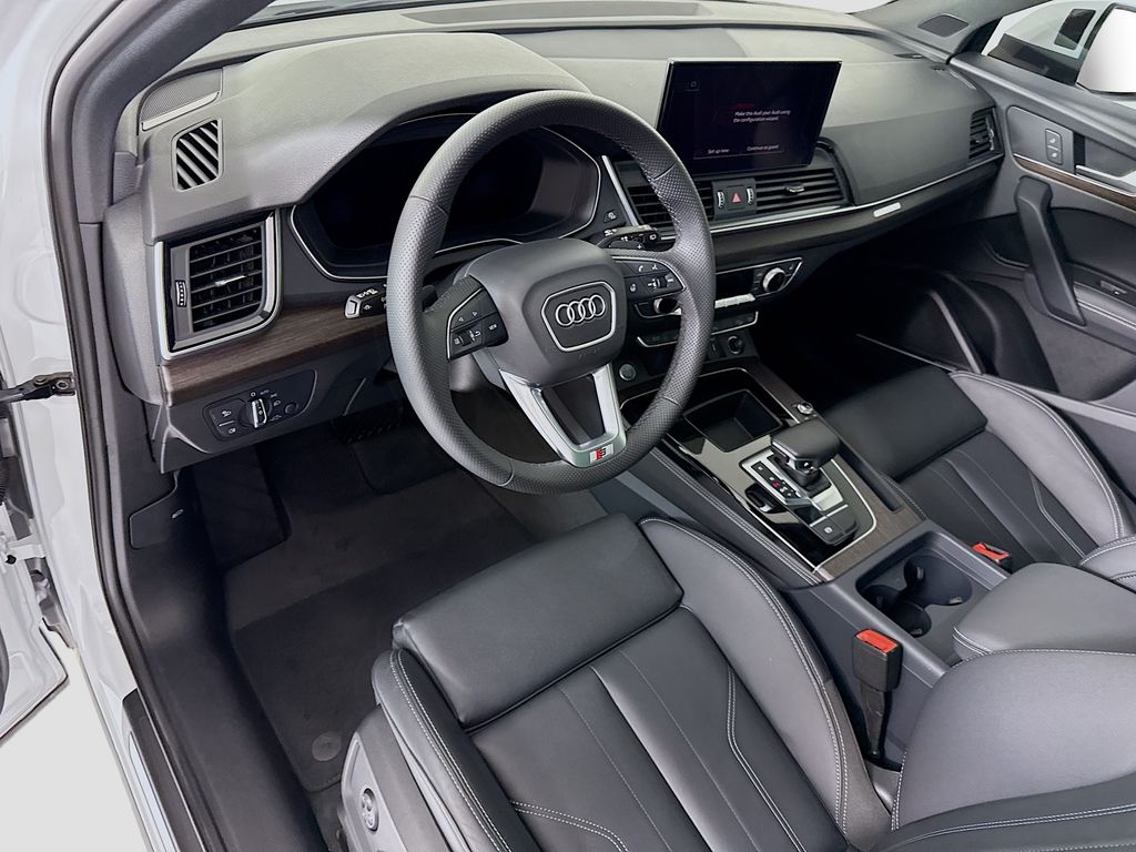 Thumbnail: 2025 Audi Q5 - 9