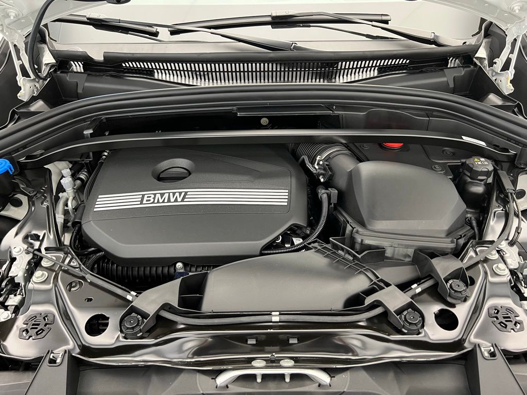 2025 BMW X1 xDrive28i 6