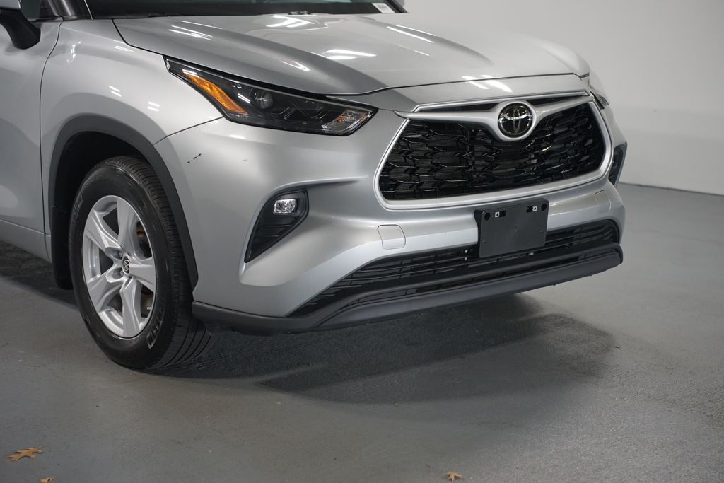 Thumbnail: 2024 Toyota Highlander - 4