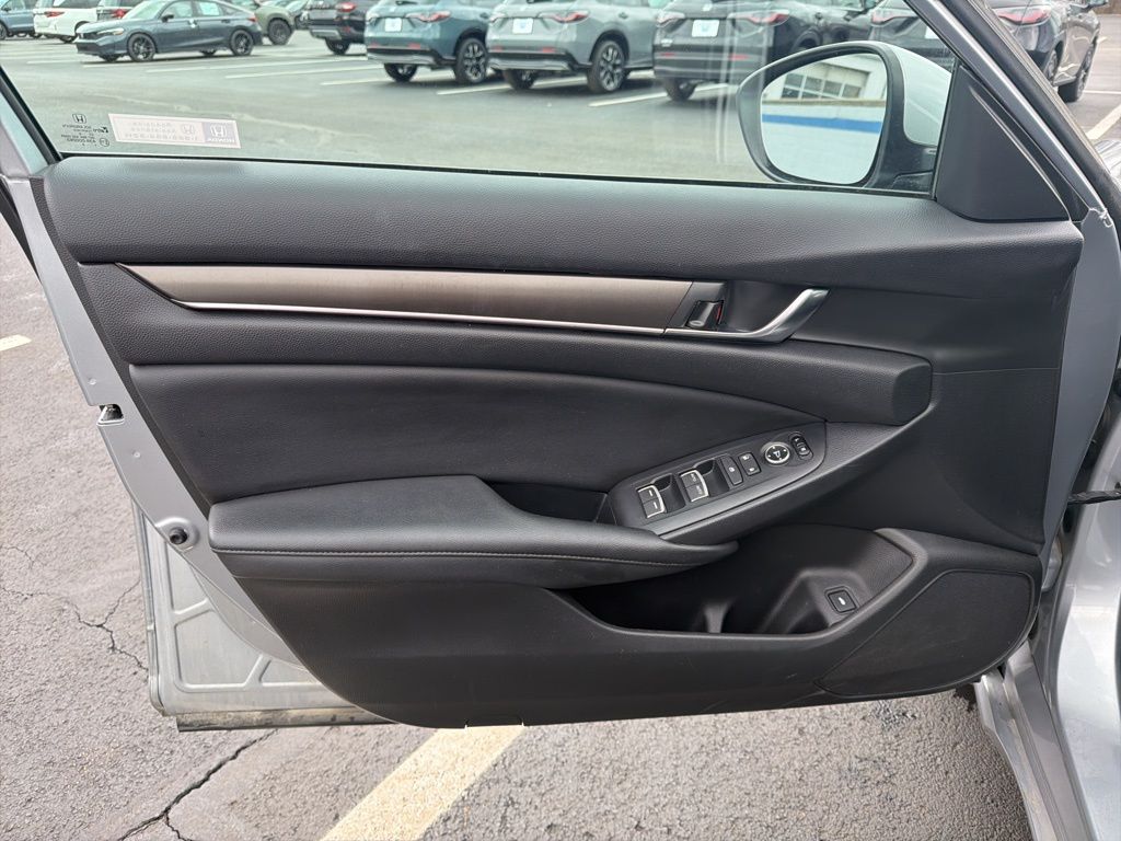 Thumbnail: 2019 Honda Accord - 18