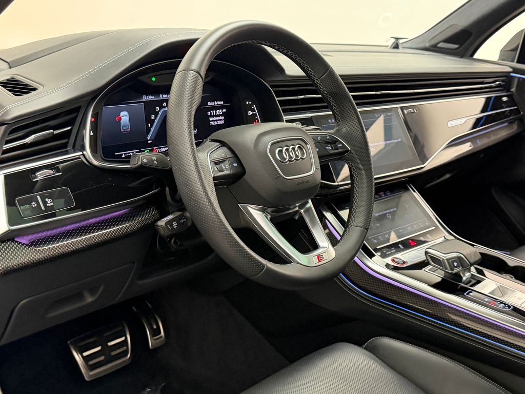 Thumbnail: 2023 Audi SQ7 - 23