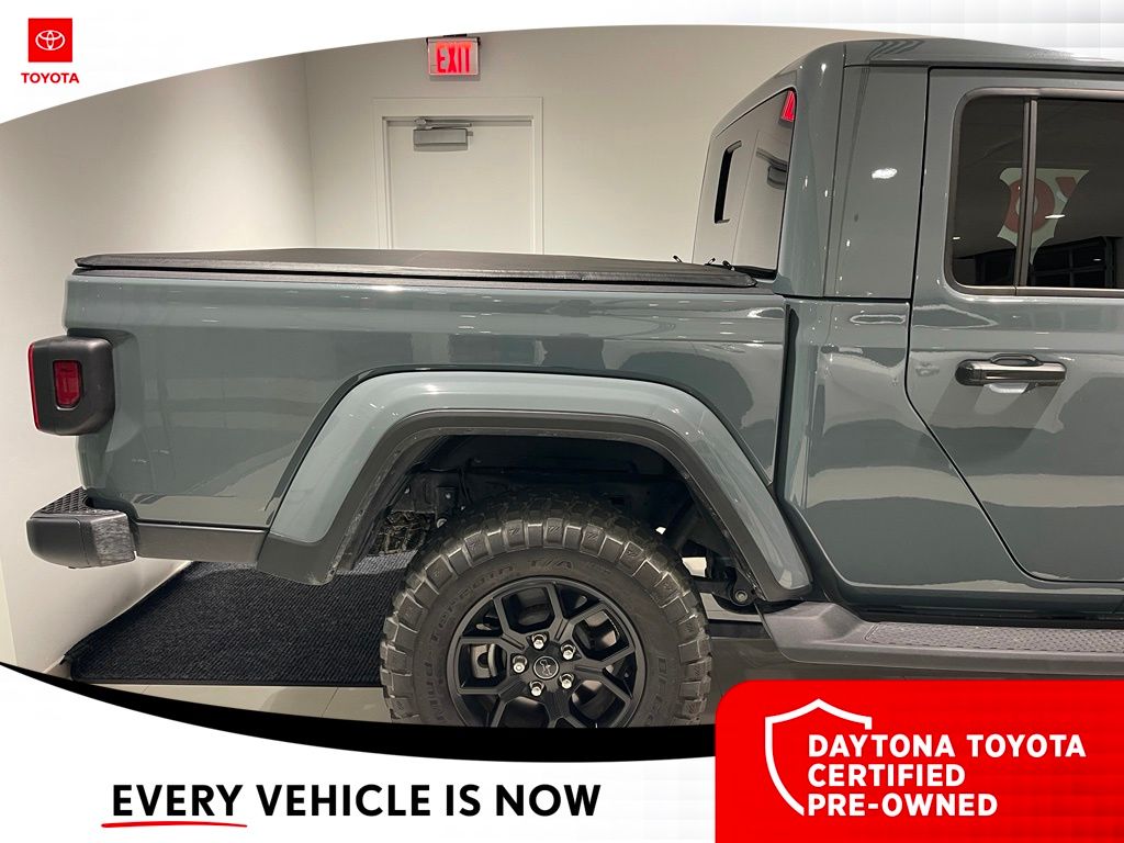 Used 2025 Jeep Gladiator Truck