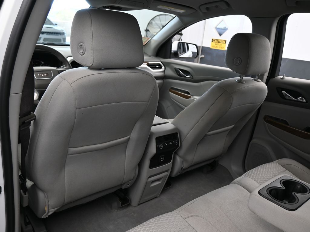 Used 2019 Summit White GMC SLE-2 image 37