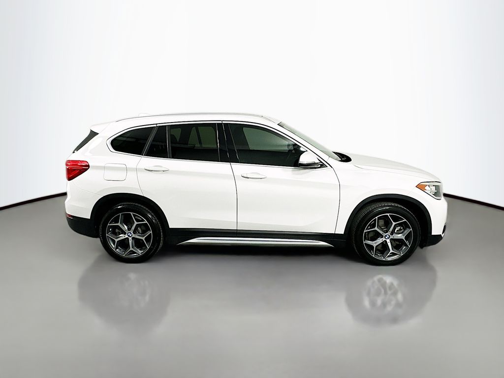 Thumbnail: 2018 BMW X1 - 4
