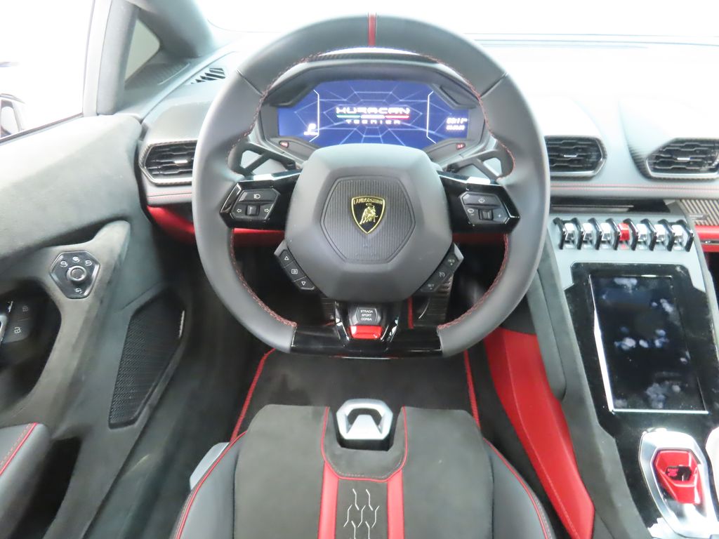 Thumbnail: 2024 Lamborghini Huracan - 10