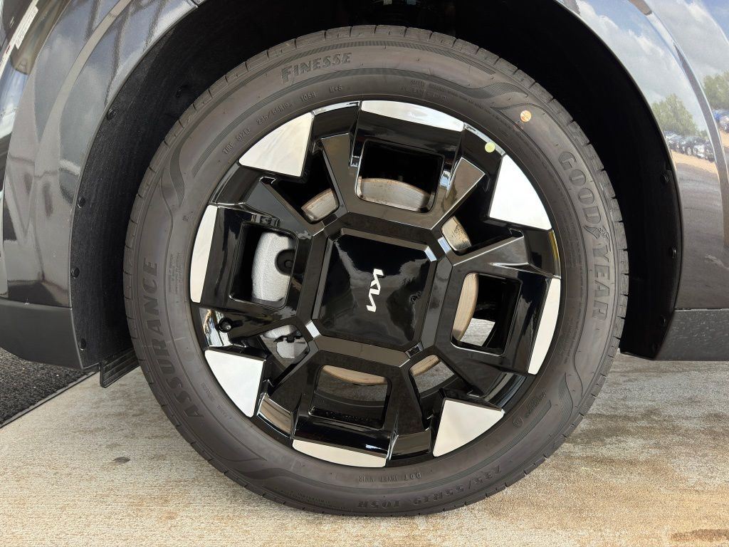 2026 Kia Carnival EX Gray at Shottenkirk Kia Fort Bend