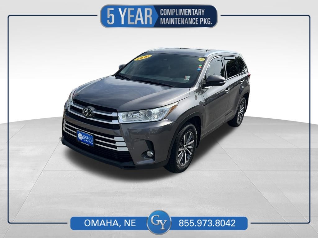 Predawn Gray Mica 2019 Toyota Highlander SUV / Crossover All-Wheel Drive 8-Speed Automatic