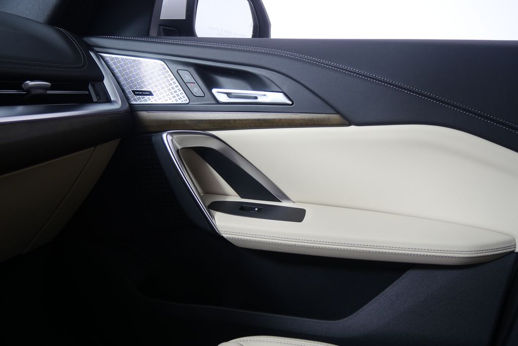 2025 BMW X1 xDrive28i 25