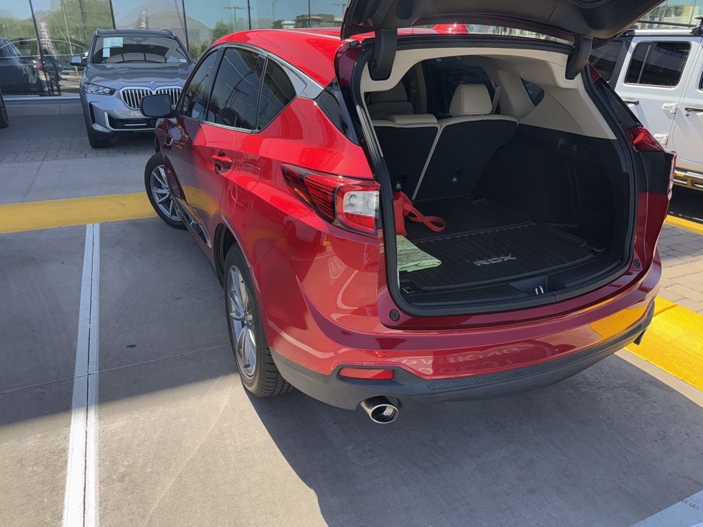 View vehicle photo 4
