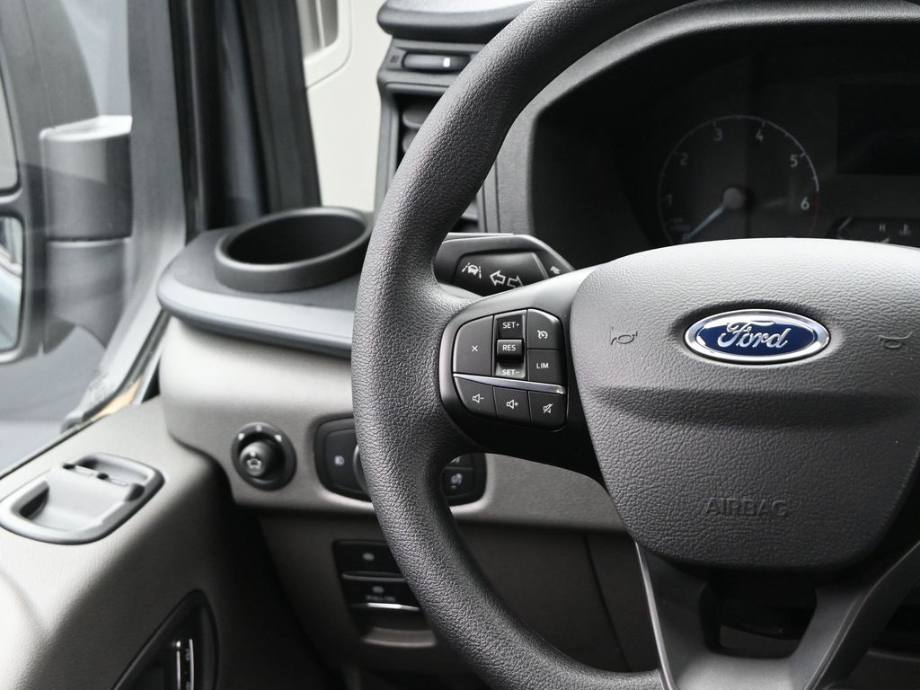 2025 Ford Transit 250