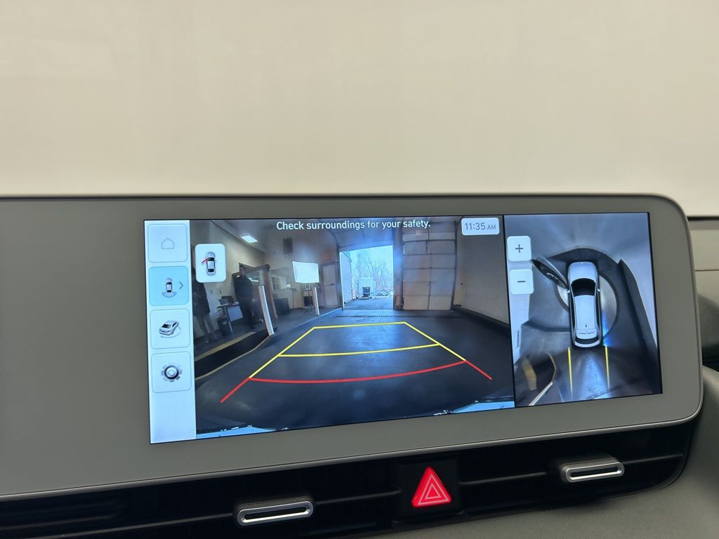 Thumbnail: 2023 Hyundai Ioniq 5 - 19