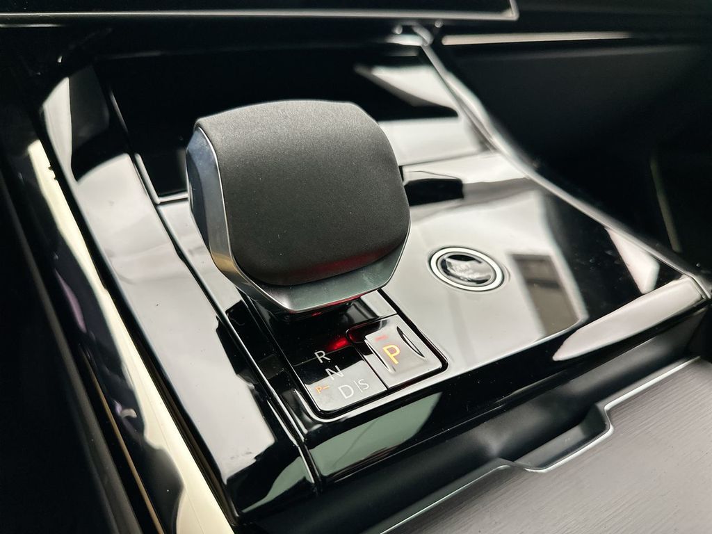 Thumbnail: 2026 Land Rover Range Rover Sport - 12